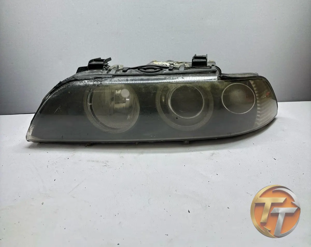 BMW e39 Angel Sol Far