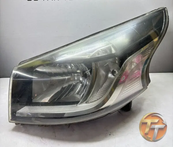 RENAULT TRAFİC SOL FAR