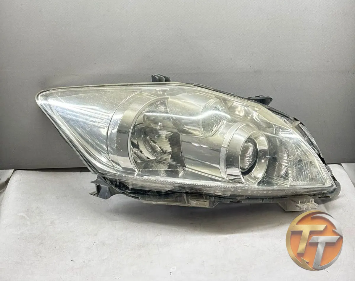 TOYOTA AURİS 2010-2013 SAĞ FAR