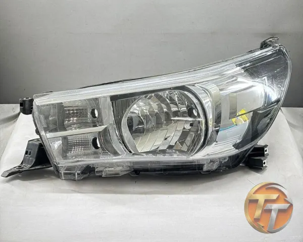 TOYOTA HİLUX 2016-2019 SOL FAR