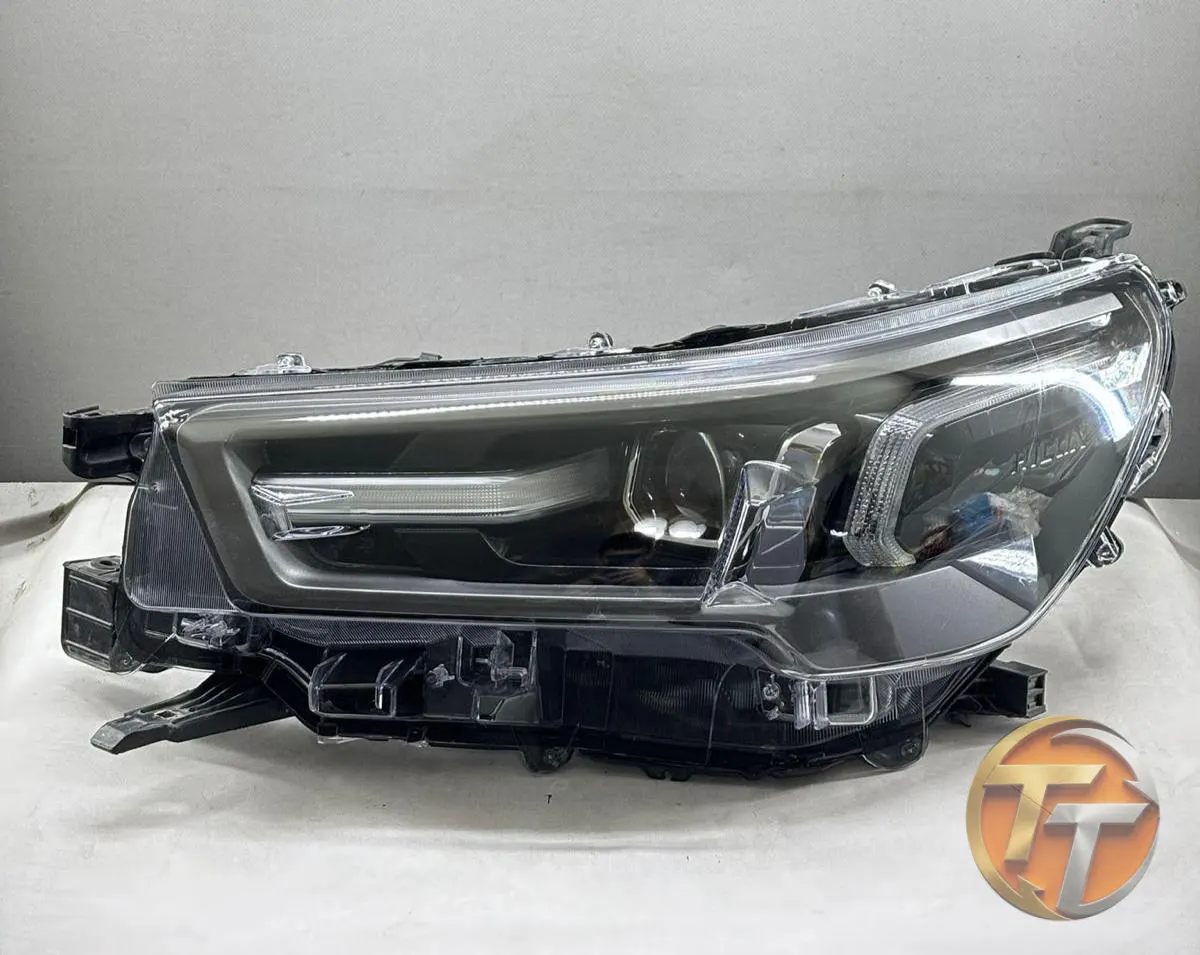 TOYOTA HİLUX 2020- SOL FAR