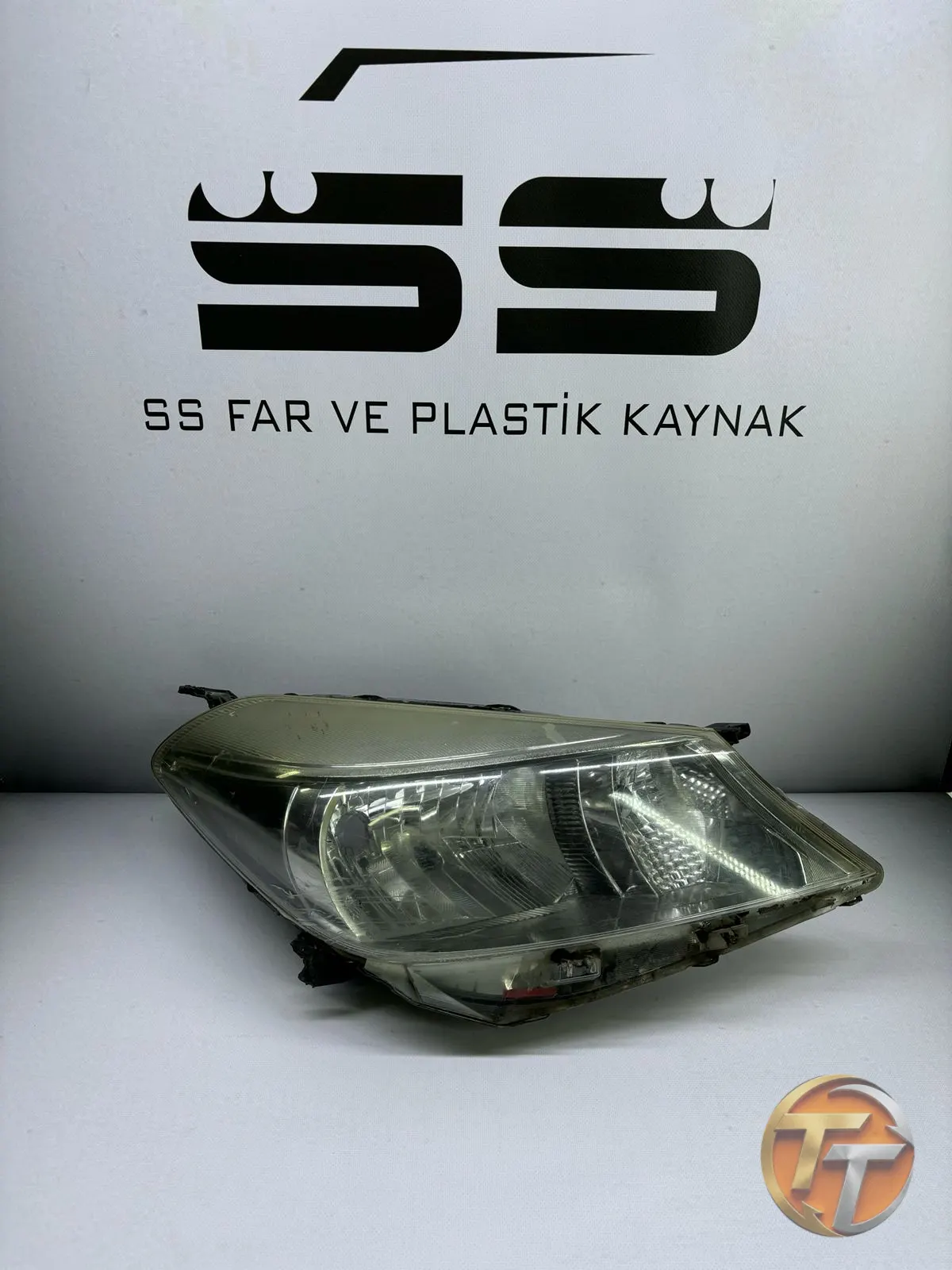 Toyota Yaris 2011-2013 Sağ Far