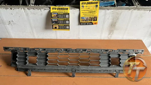 SKODA KAROQ ÖN TAMPON ORTA IZGARA 57A853677