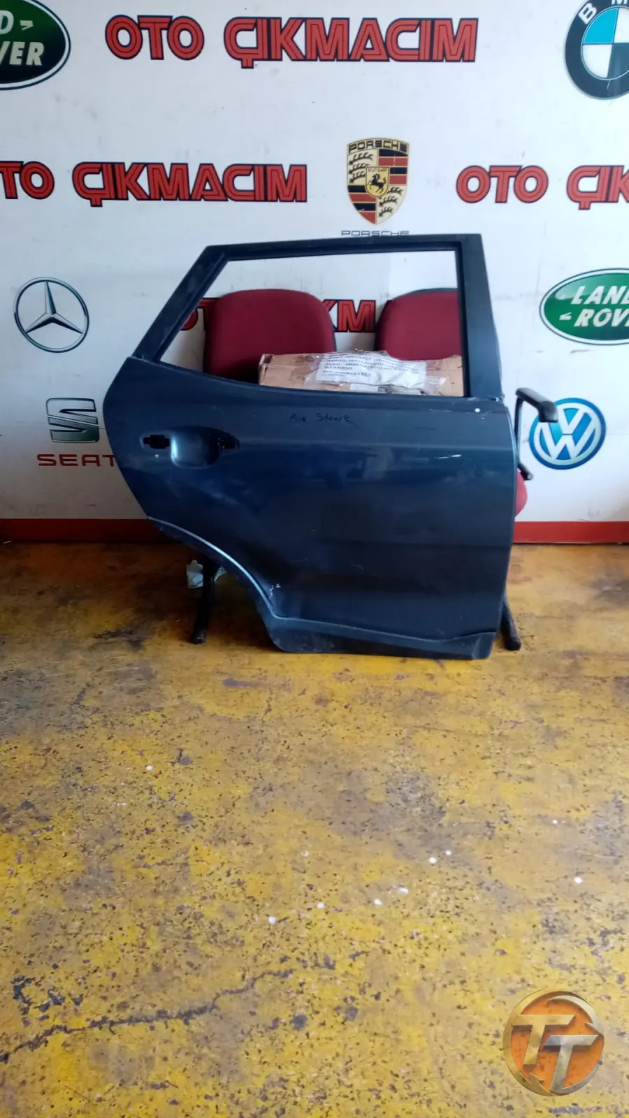 Kia Stonic sağ arka kapı