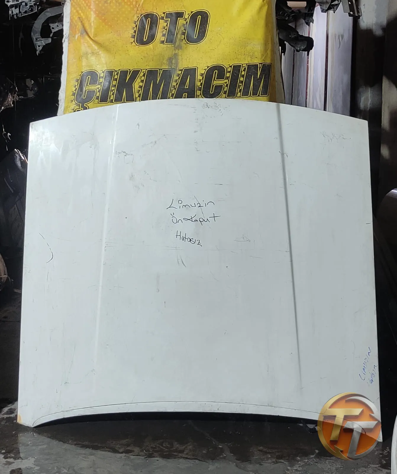 LİNCOLN LİMUZİN MOTOR KAPUTU