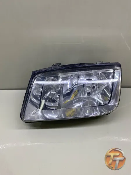 Volkswagen Bora Sol Far
