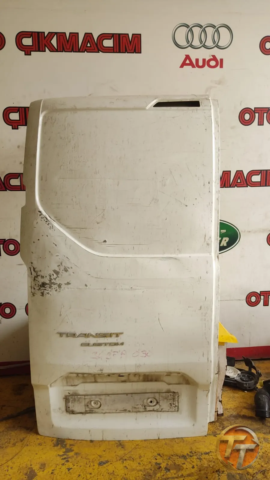 FORD TRANSİT CUSTOM PANELVAN SOL BAGAJ KAPAĞI