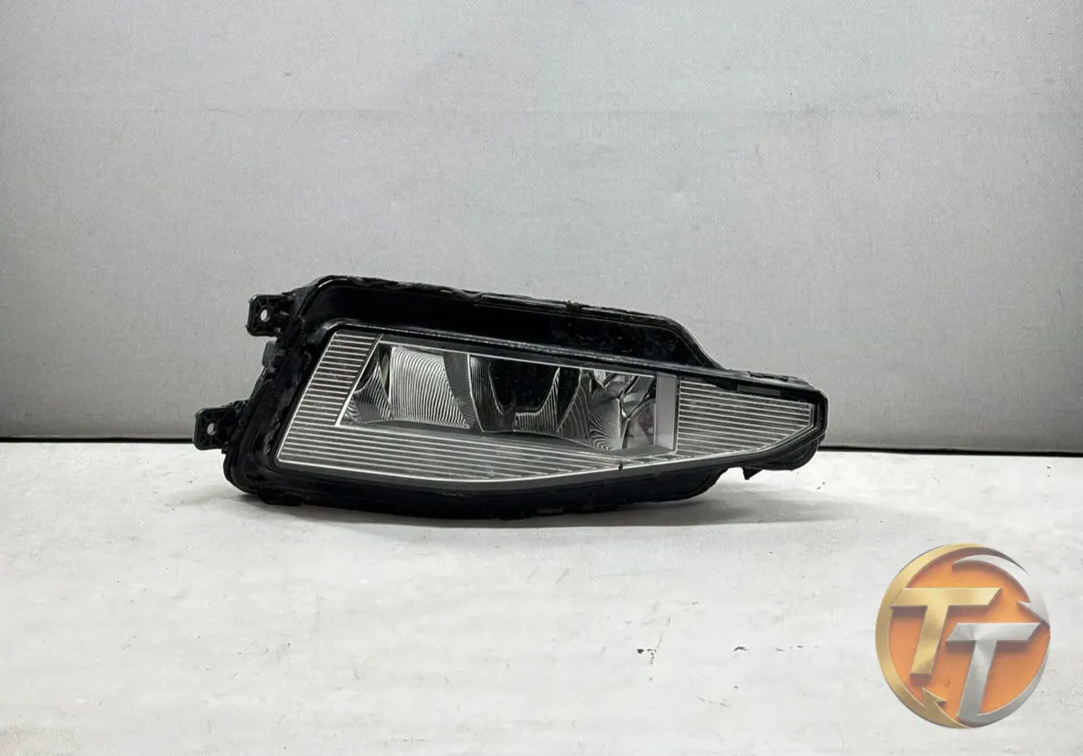 Volkswagen Passat B8.5 Ledli Sağ Sis Farı