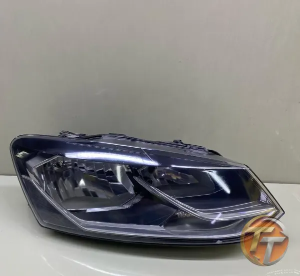 Volkswagen Polo 2015+ Sağ Far