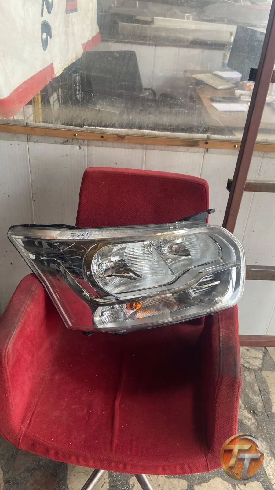 ford transit yeni sağ