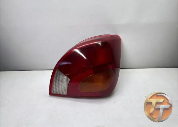 FORD FİESTA 1996-2001 SAĞ STOP