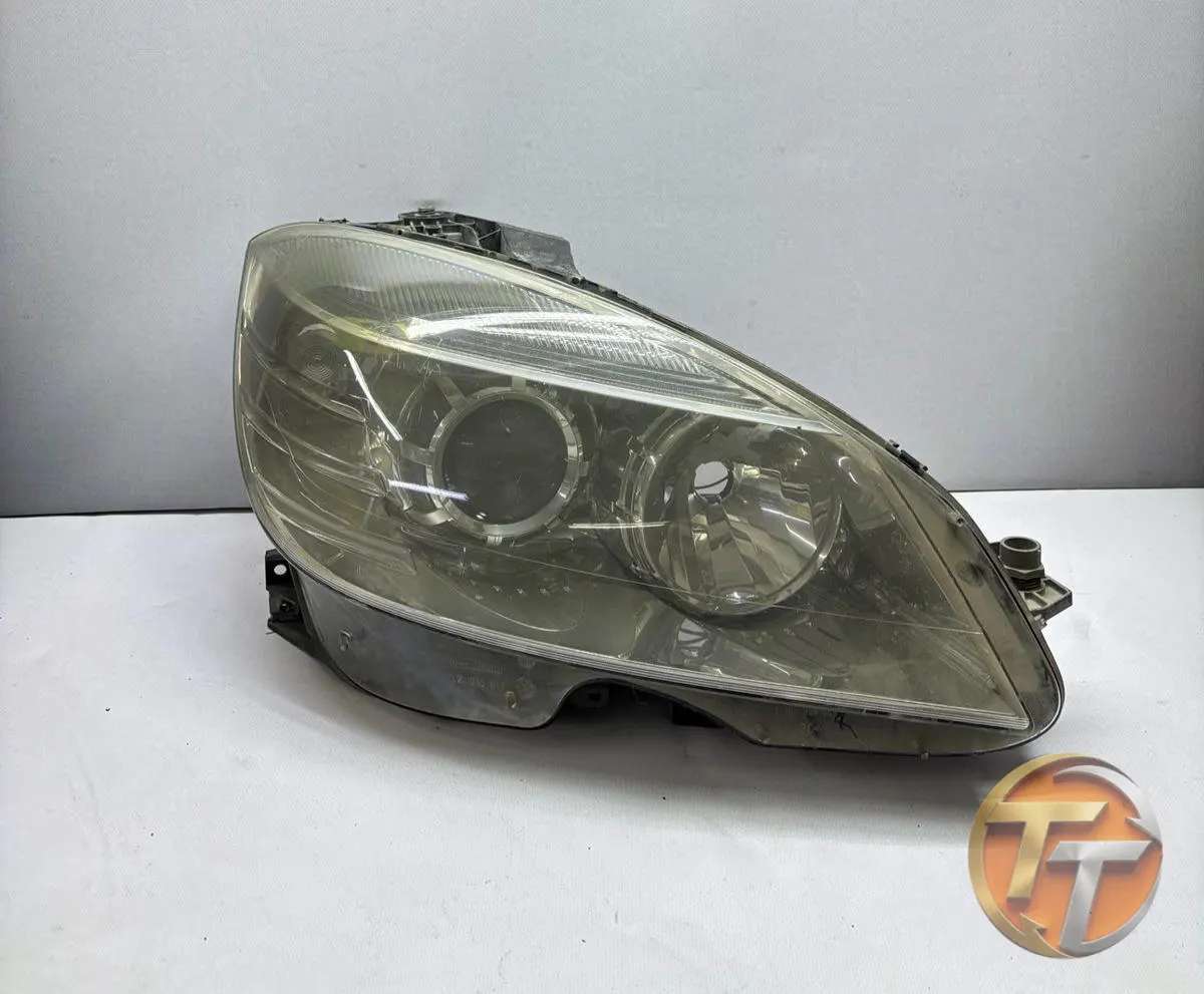 Mercedes w204 Mercekli Halojen Sağ Far