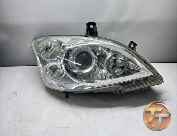 Mercedes w639 Vito Xenon Sağ Far