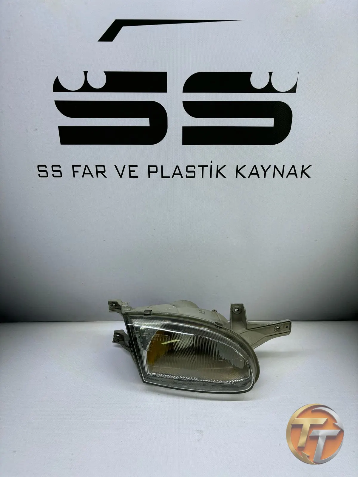 Hyundai Accent Yumurta Kasa Sağ Far