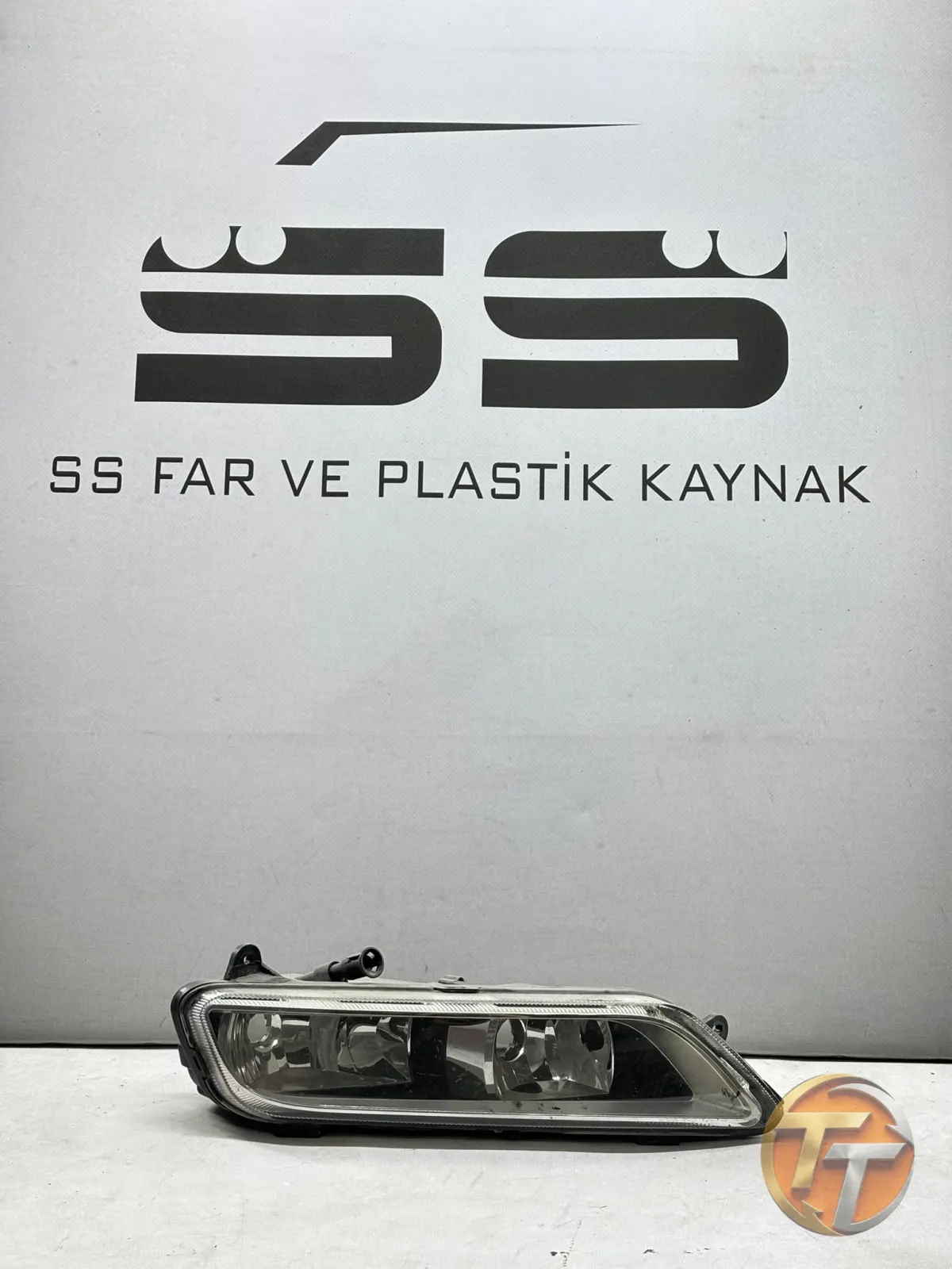 Volkswagen Passat B7 Sağ Sis Farı
