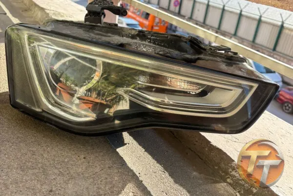 AUDİ A5 XENON SAĞ FAR