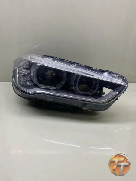 BMW F48 X1 Sağ Far