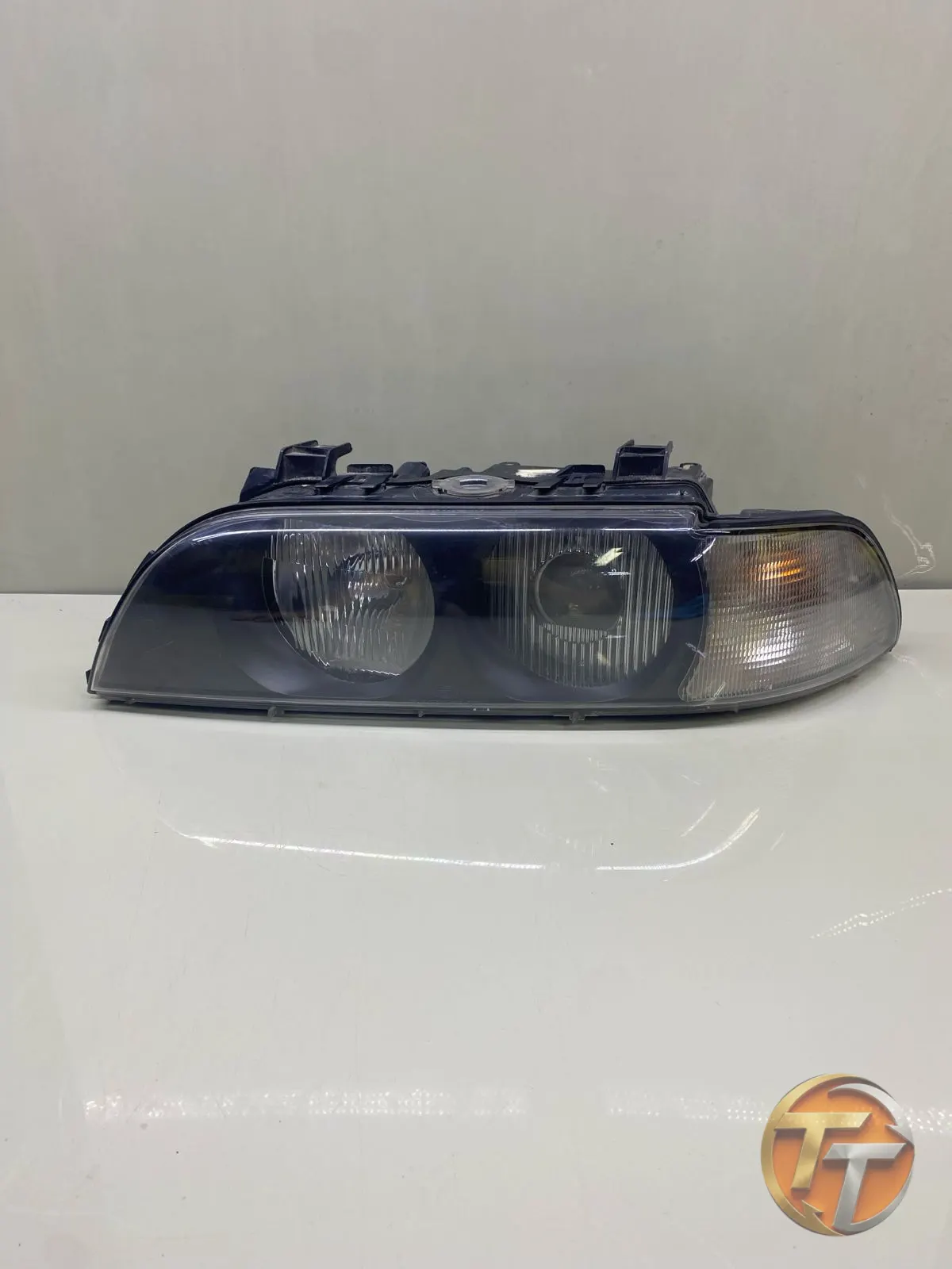 BMW e39 Hella Sol Far