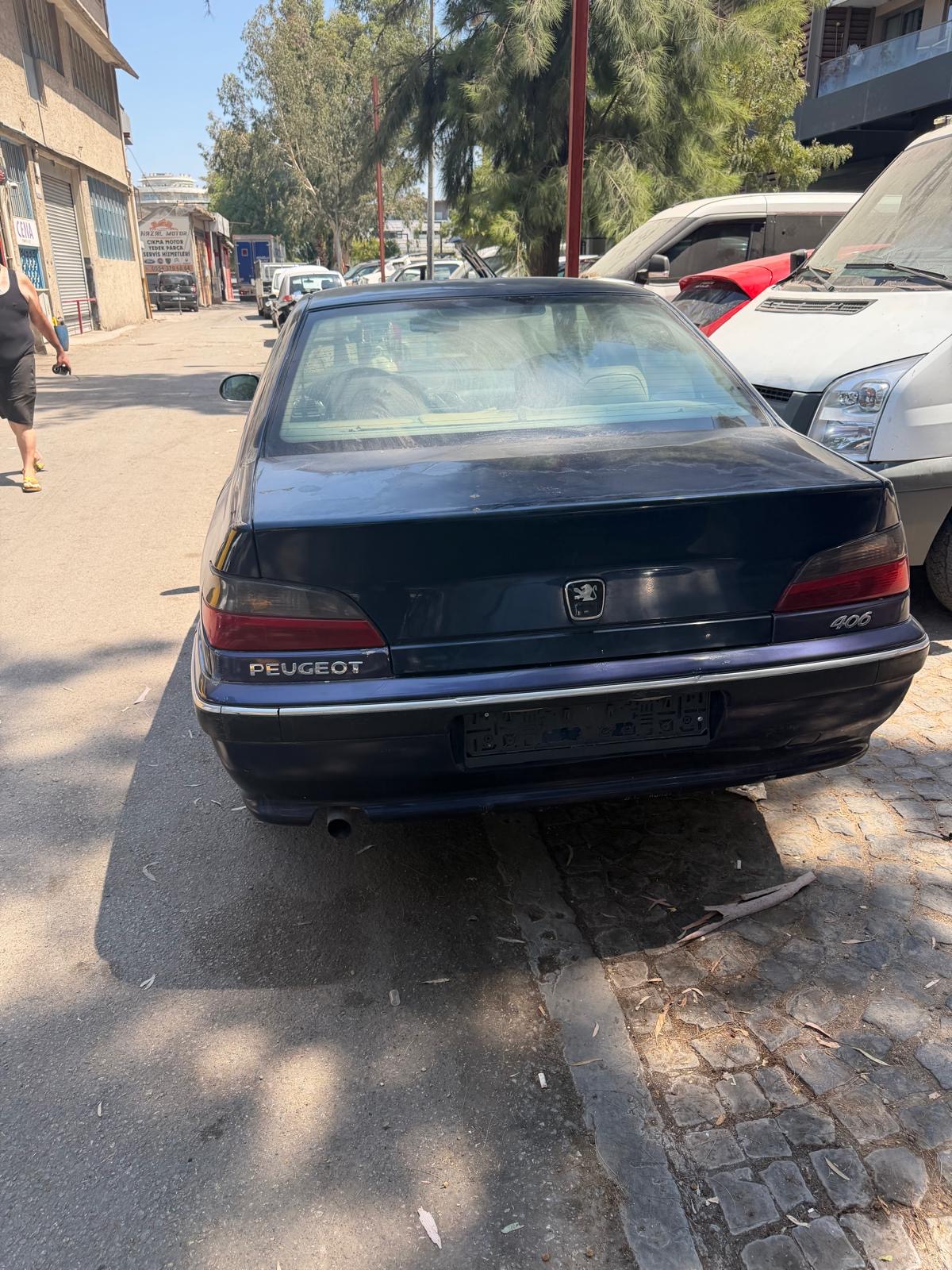 Acil satlık şanzıman arızalı otomotik pejo 406