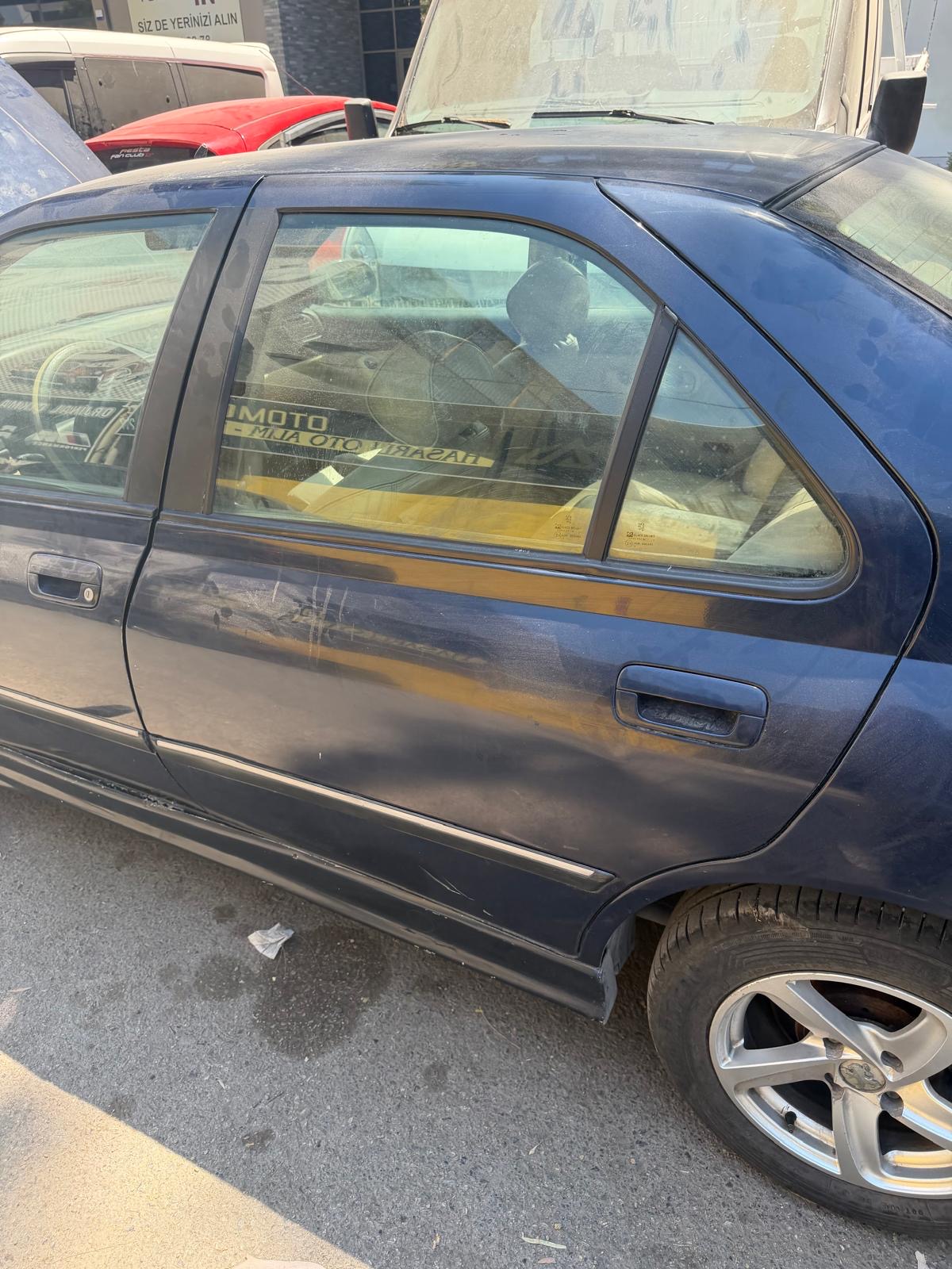 Acil satlık şanzıman arızalı otomotik pejo 406