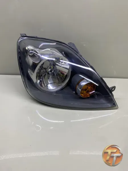 Ford Fiesta Patlak Göz Sağ Far