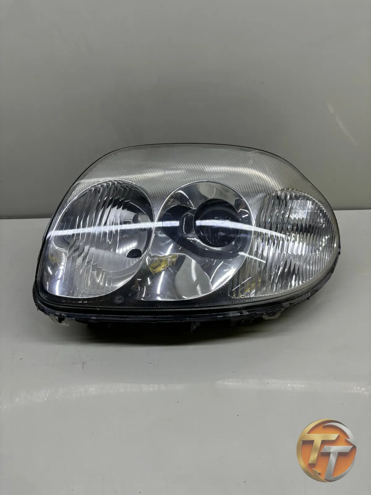 Renault Clio 2 Makyajsız Mercekli Sol Far