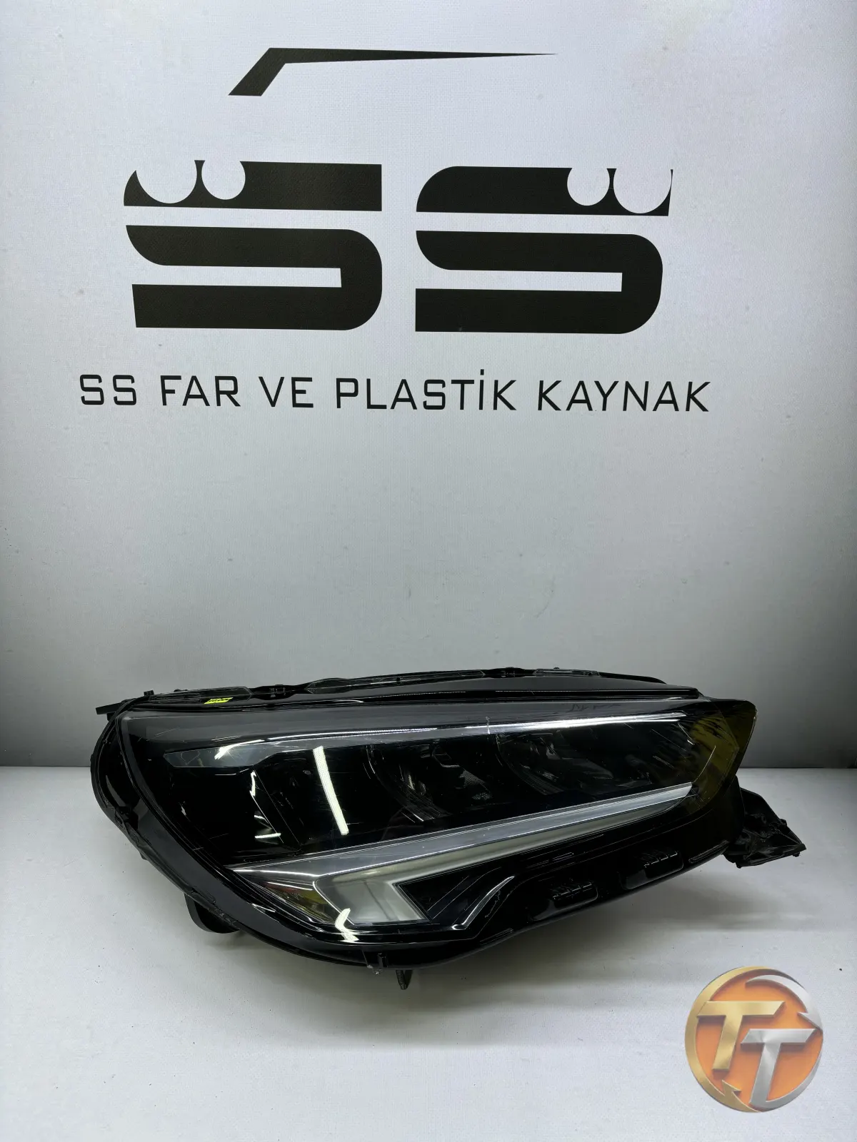 Opel Corsa F Ledli Sağ Far