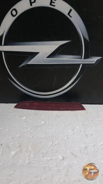 BMW 5 SERİSİ G30 SOL ARKA REFLEKTÖR
