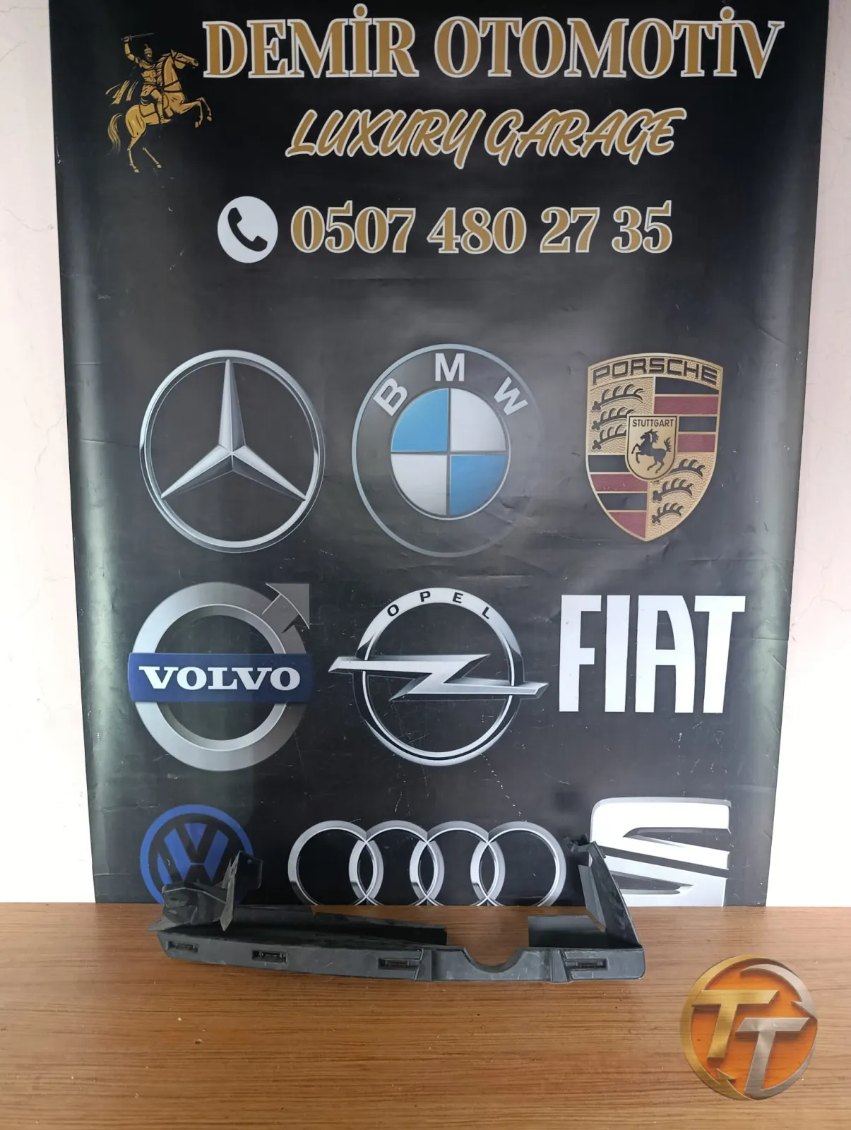 DACİA LODGY DOKKER DİREKSİYON ALT PLASTİĞİ SIFIR ORJİNAL 628111338R