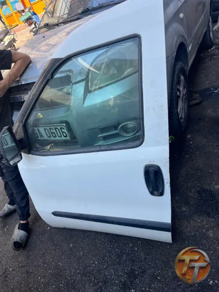 FİAT DOBLO SOL ÖN KAPI ORJİNAL HATASIZ