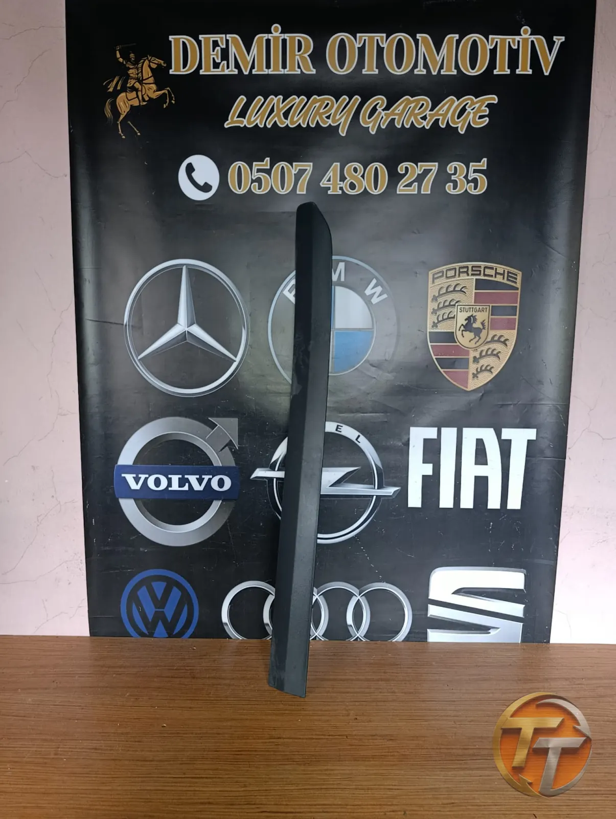 FORD COUİRER SOL ÖN KAPI BANDI ORJİNAL ET76-29427-A