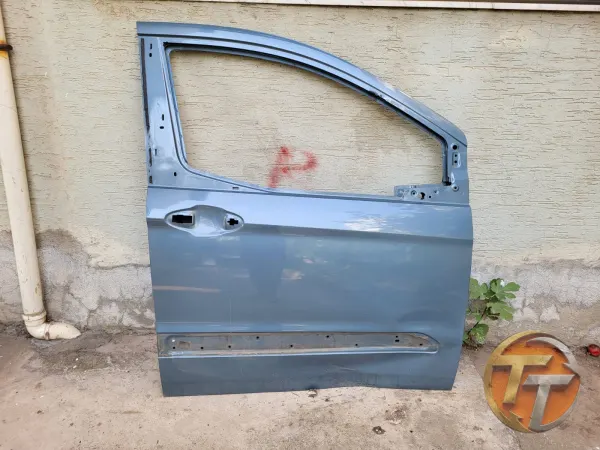 FORD COURİER SAĞ ÖN KAPI