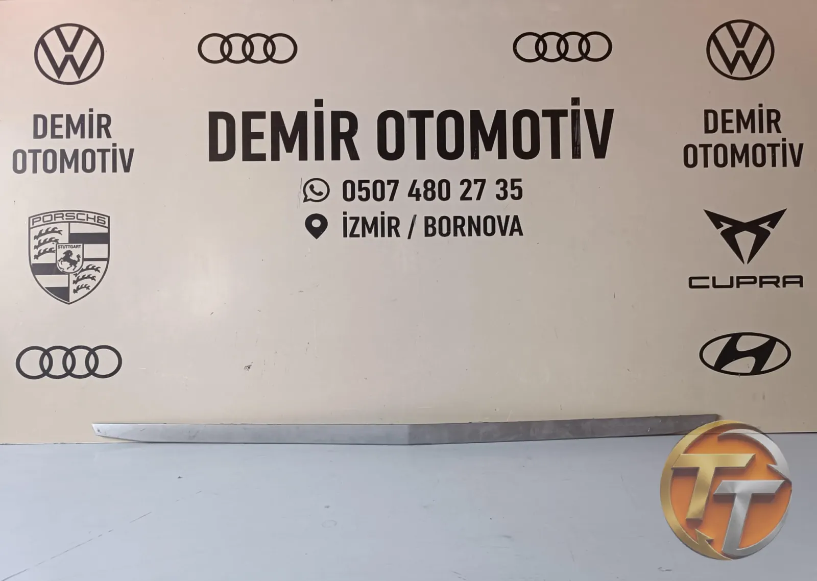 MERCEDES-BENZ W212 E SERİSİ BAGAJ KAPAĞI KAPLAMASI A2127490082
