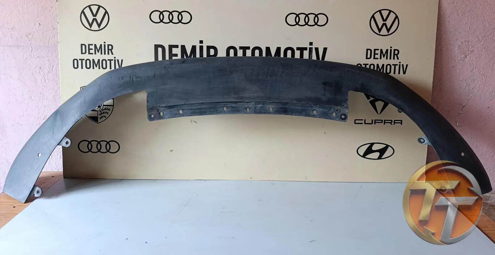 PORSCHE MACAN ÖN TAMPON ALT SPOYLER 2018-2021 ORJİNAL ÇIKMA 95B807061M