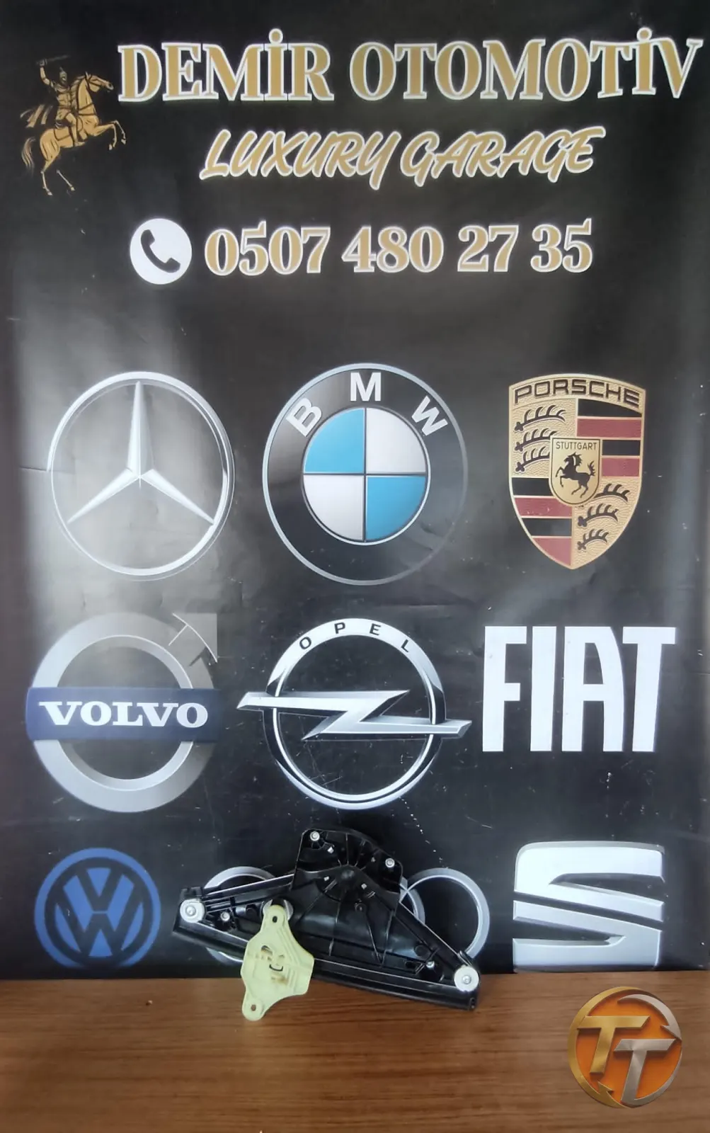 RENAULT CLİO 5 SAĞ ARKA CAM KRİKOSU SIFIR ORJİNAL 827204807R