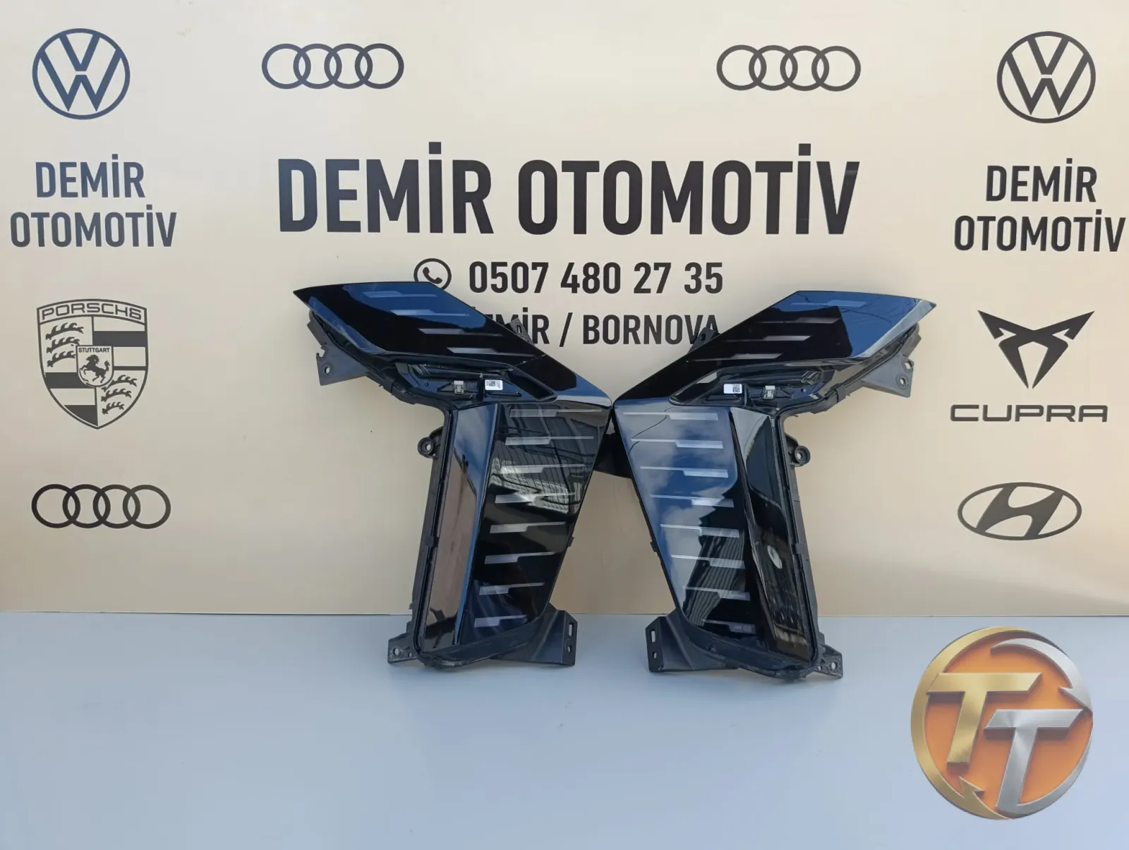 RENAULT CLİO 5.5 SAĞ SOL GÜNDÜZ LEDİ ORJİNAL ÇIKMA 2023-2025