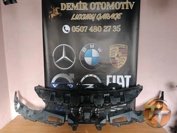 RENAULT FLUENCE MAKYAJLI ÖN PANJUR İÇ MASKE (DARBE EMİCİ) SIFIR ORJİNAL