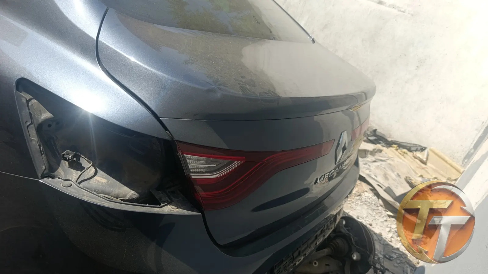 RENAULT MEGANE 4 BAGAJ KAPAĞI BOYASIZ HATASIZ