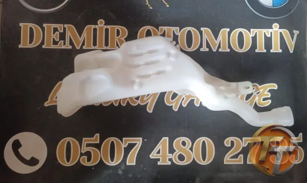 RENAULT MEGANE 4 FISKİYE SİLECEK SUYU DEPOSU ÇIKMA ORJİNAL