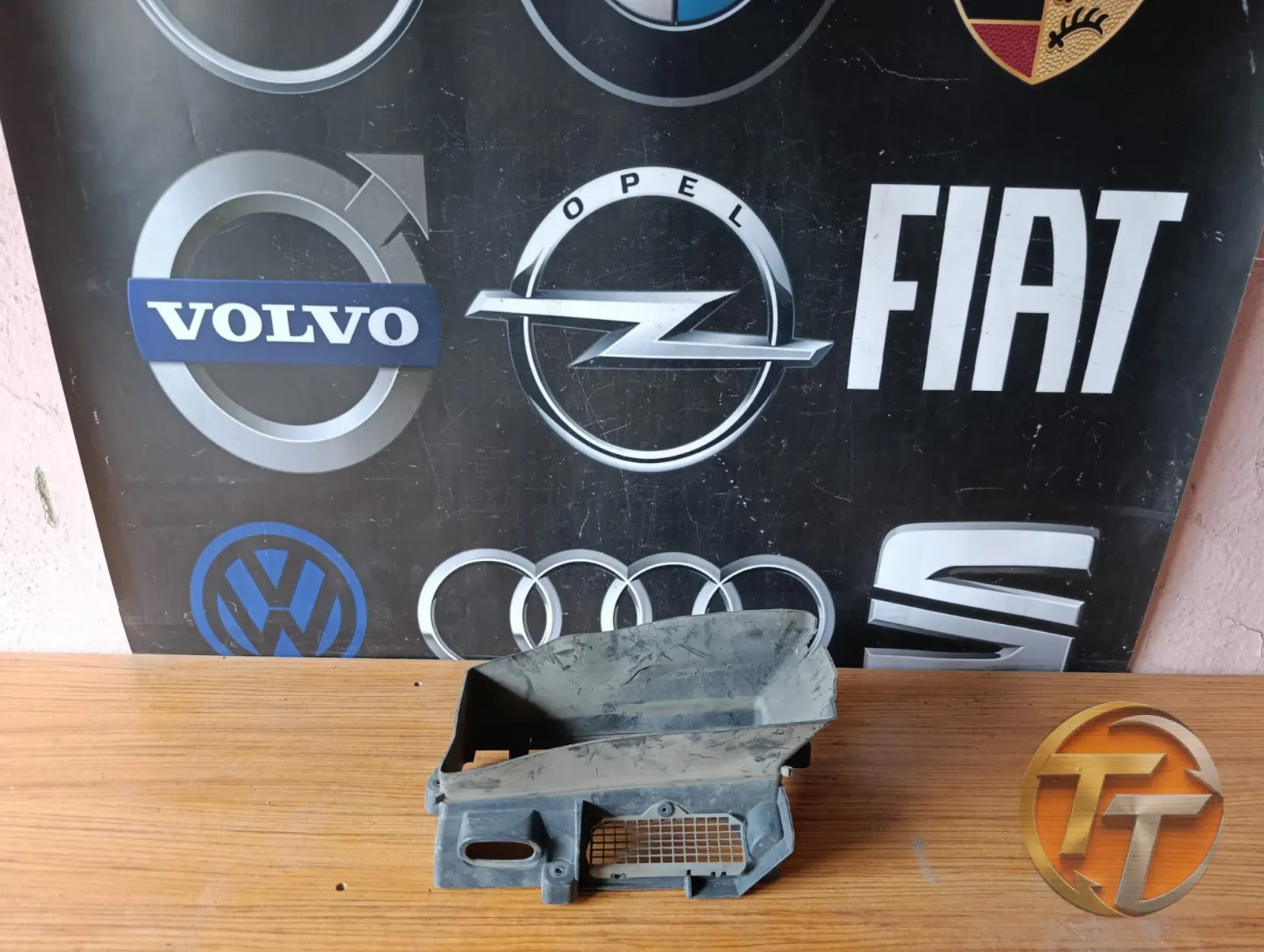 RENAULT MEGANE 4 ÖN TAMPON SOL HAVA KANALI 628113910R