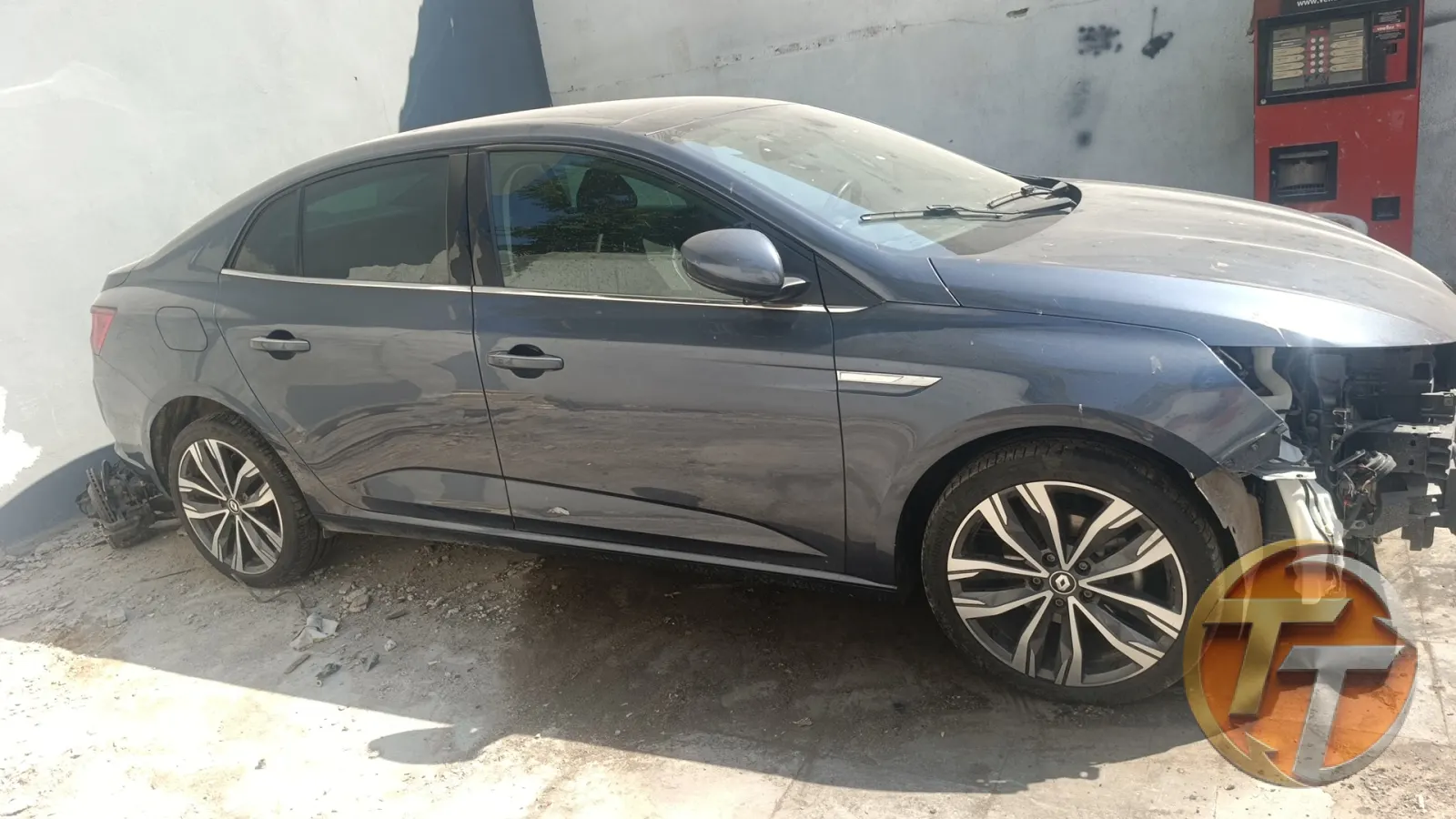 RENAULT MEGANE 4 SAĞ ÖN KAPI SAĞ ARKA KAPI SAĞ ÖN ÇAMURLUK SAĞ ARKA ÇAMURLUK BOYASIZ HATASIZ