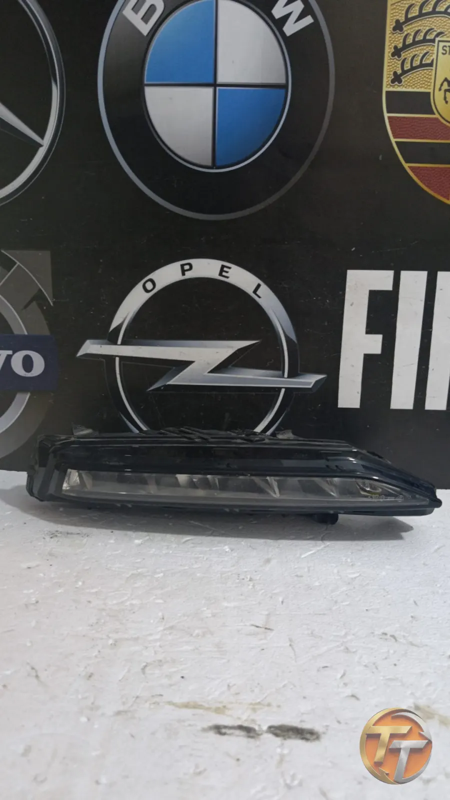 SKODA SUPERB SAĞ SİS LEDLİ 3V0941700B