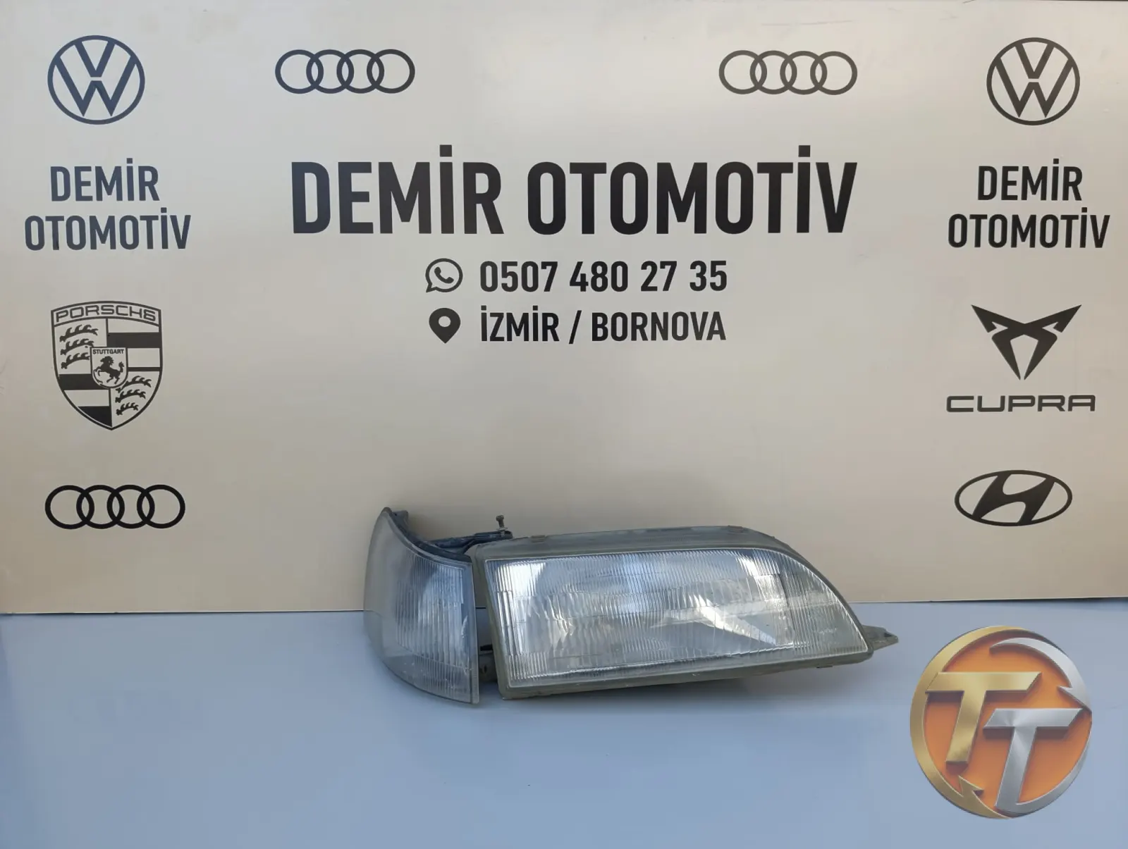 TOYOTA COROLLA EFSANE KASA SAĞ ÖN FAR ORJİNAL ÇIKMA 1993-1998
