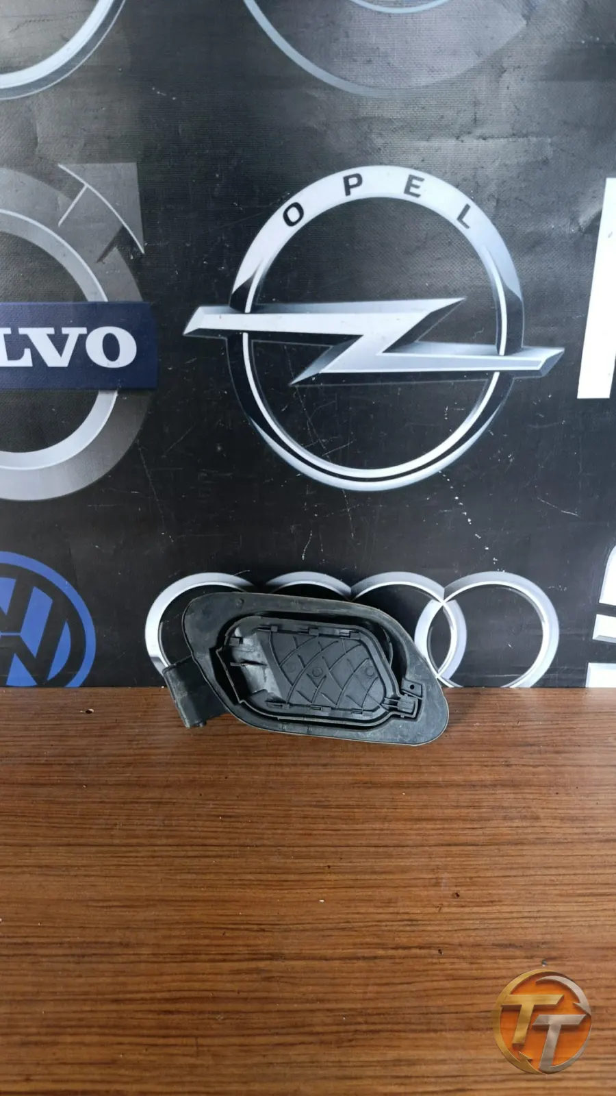 VOLKSWAGEN GOLF 7 DEPO KAPAĞI ORJİNAL 5G0809999