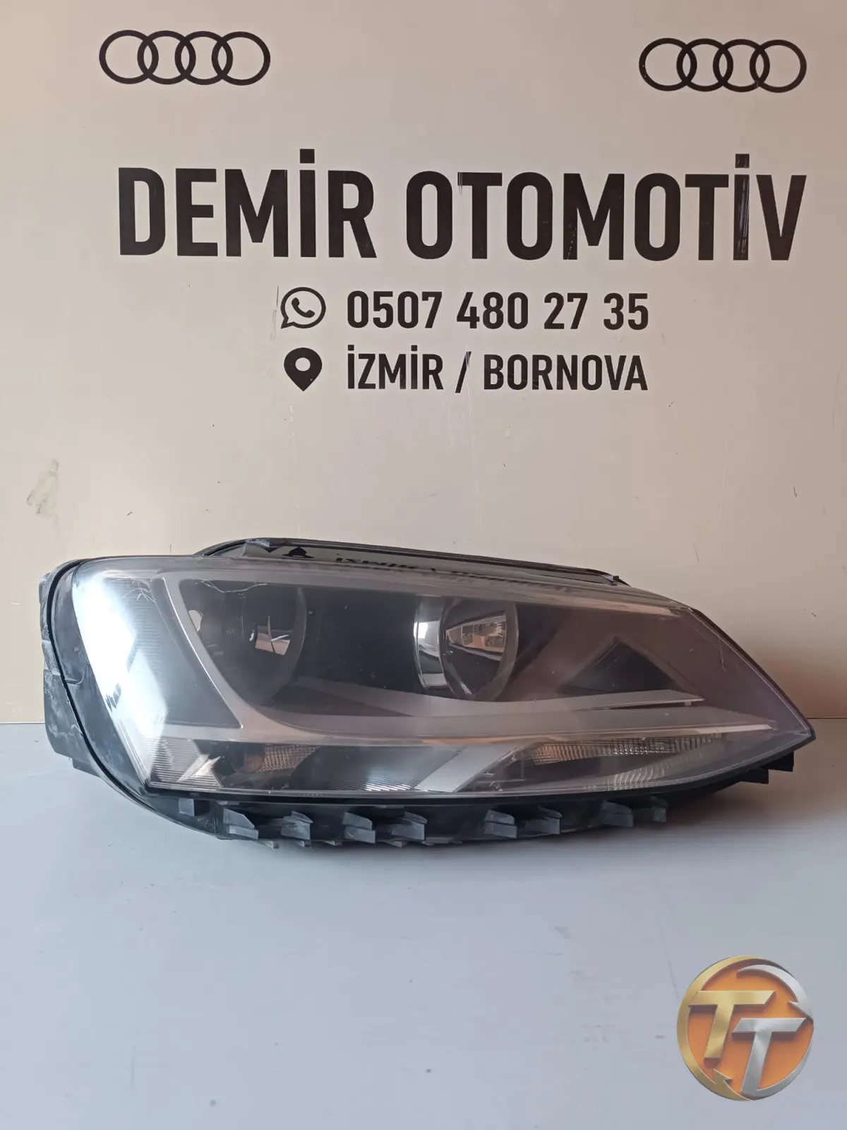 VOLKSWAGEN JETTA 2011-2018 SAĞ ÖN FAR