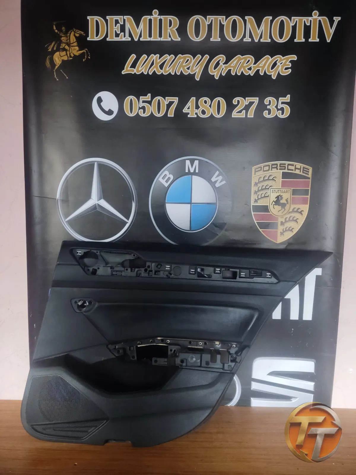 VOLKSWAGEN PASSAT B8 SAĞ ARKA KAPI DÖŞEMESİ 3G0867420E