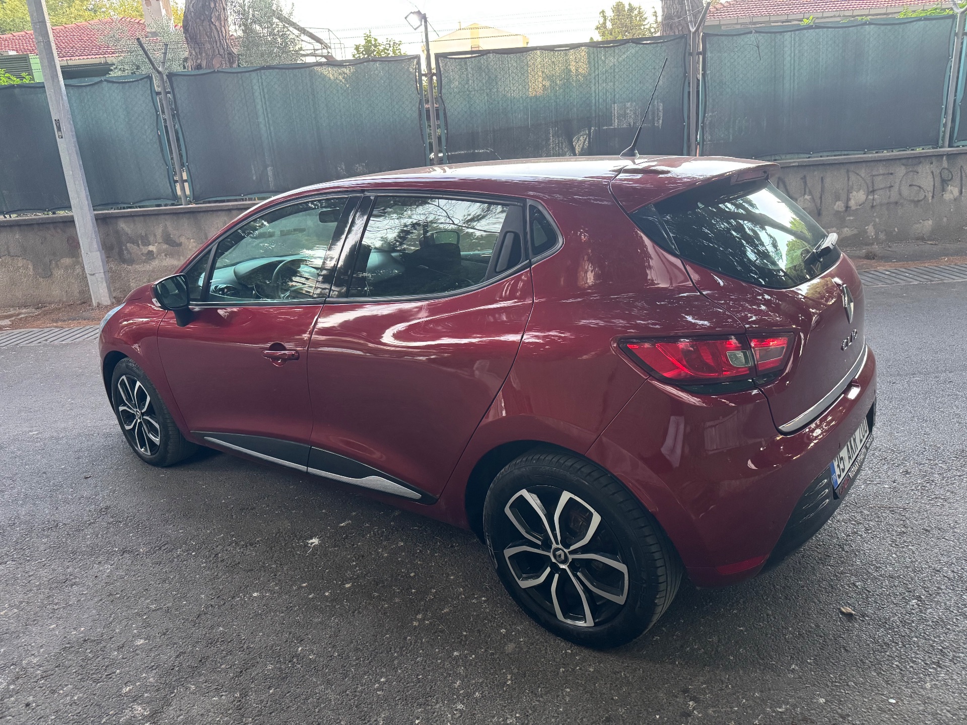 2018 TOUCH 1.5 DCİ 87 BİN KM OTOMATİK 