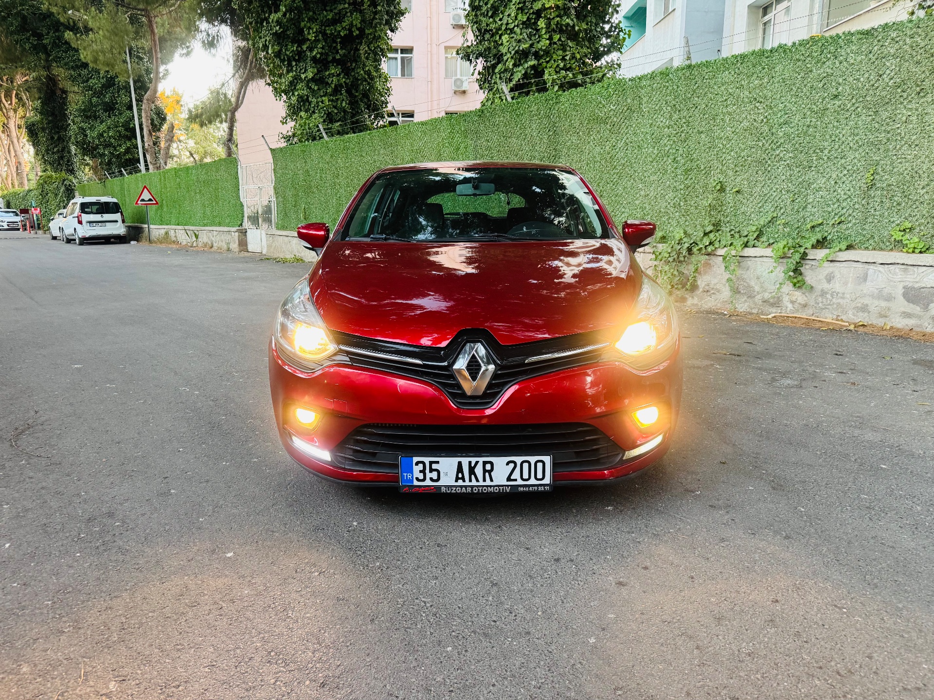 2018 TOUCH 1.5 DCİ 87 BİN KM OTOMATİK 