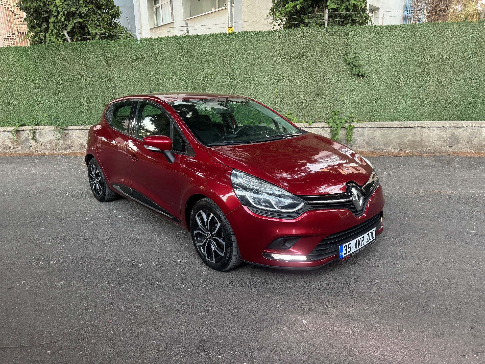 2018 TOUCH 1.5 DCİ 87 BİN KM OTOMATİK 