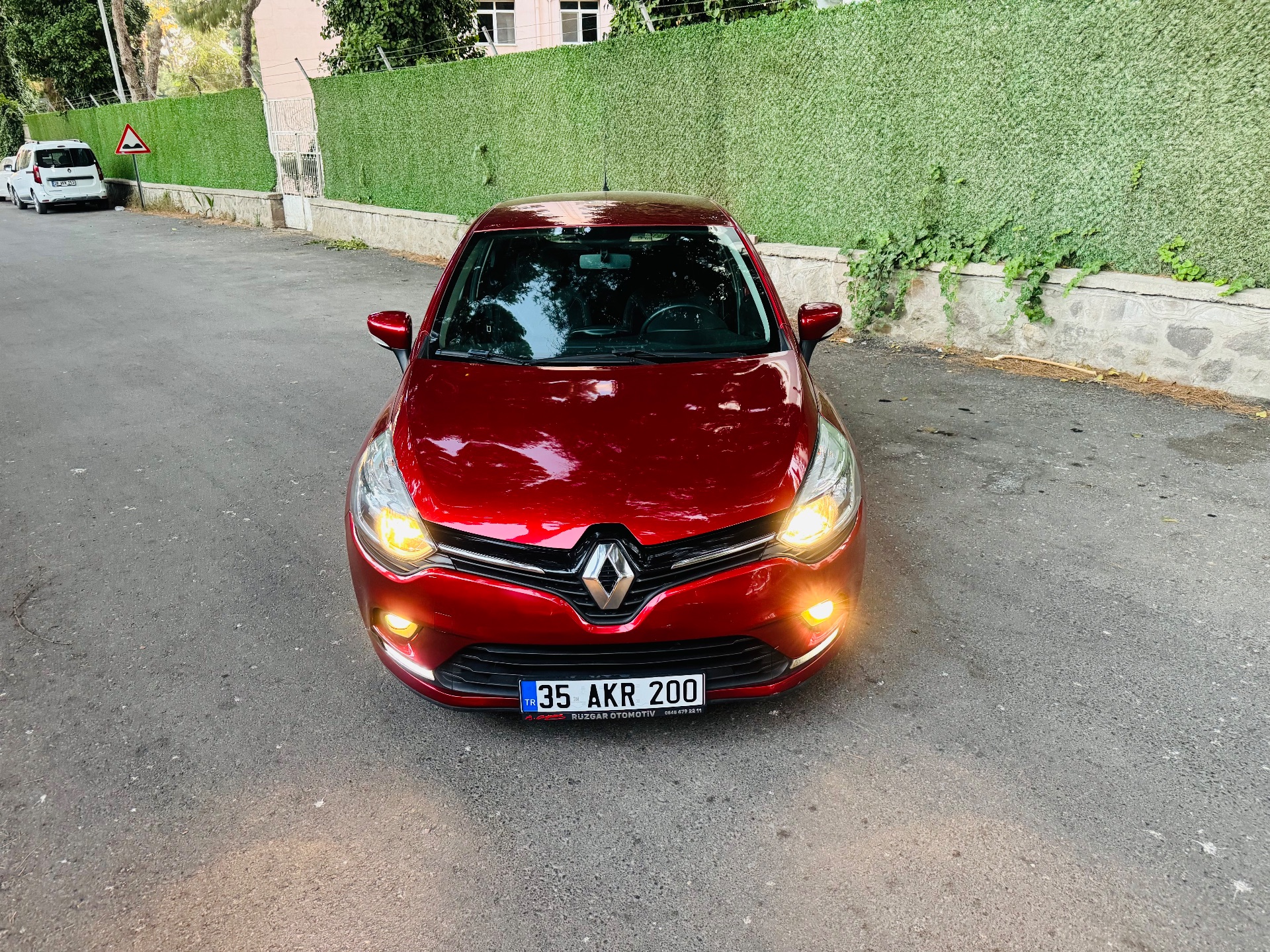 2018 TOUCH 1.5 DCİ 87 BİN KM OTOMATİK 